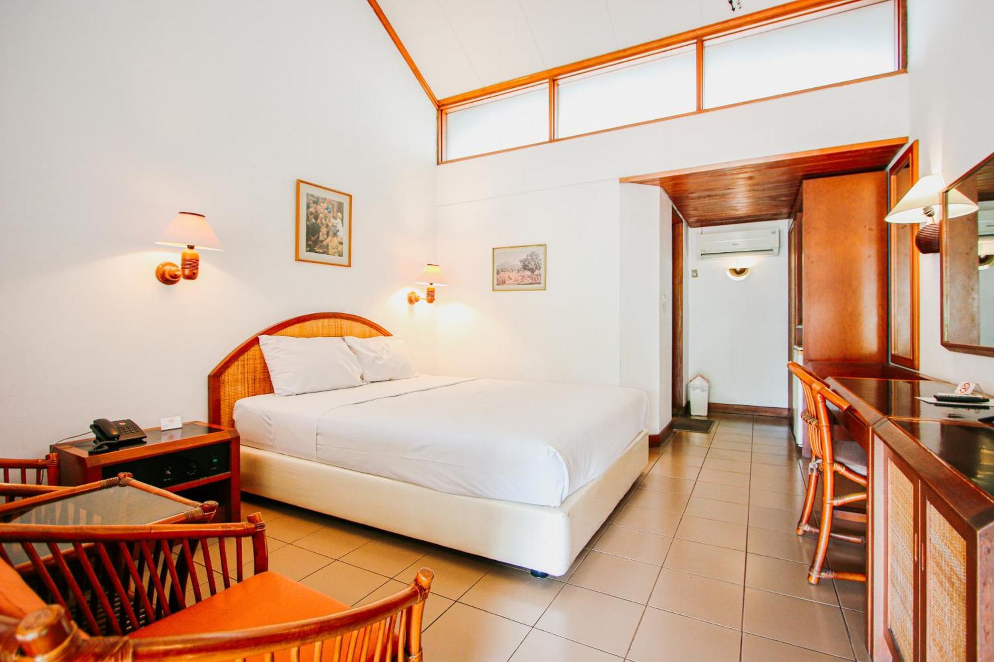Hotel Bumi Asih Gedung Sate Бандунг Екстериор снимка