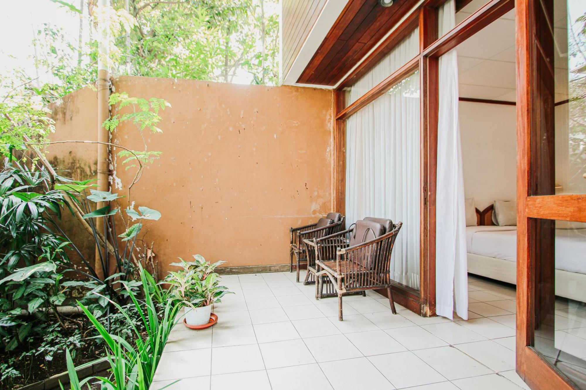Hotel Bumi Asih Gedung Sate Бандунг Екстериор снимка