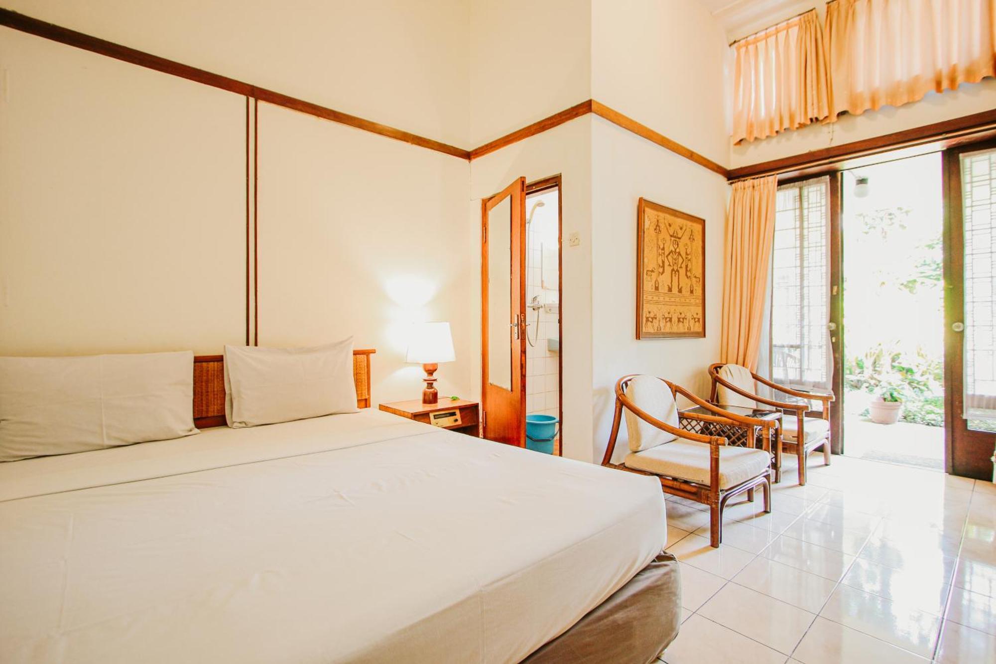 Hotel Bumi Asih Gedung Sate Бандунг Екстериор снимка